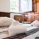 Parcheggio-camino-8pax - Immerso Nella Natura