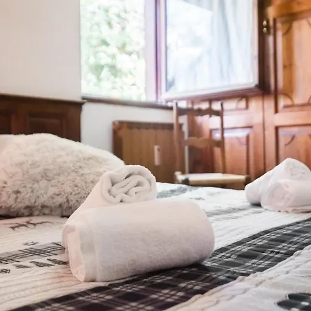 Parcheggio-camino-8pax - Immerso Nella Natura